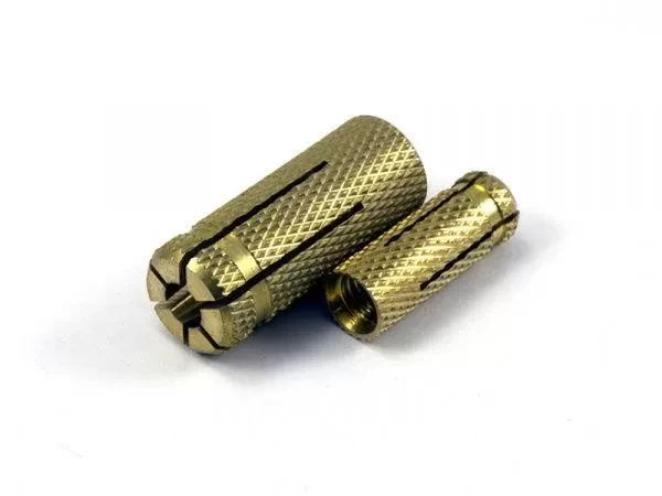 Анкер латунный