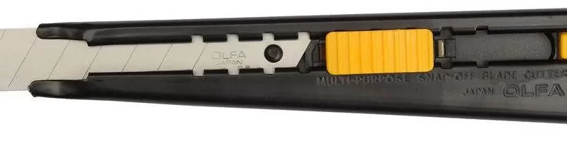 Нож  металлический с выдвижным лезвием, автофиксатор,