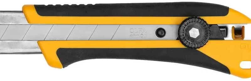 Нож  с выдвижным лезвием, двухкомпонентный корпус, трещоточный фиксатор,