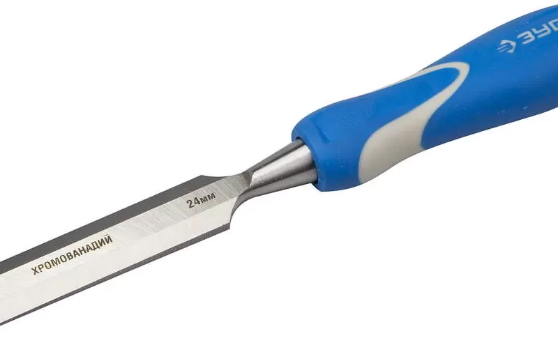 Стамеска с ударопрочной двухкомпонентной ручкой и стальным затыльником для ударных работ,