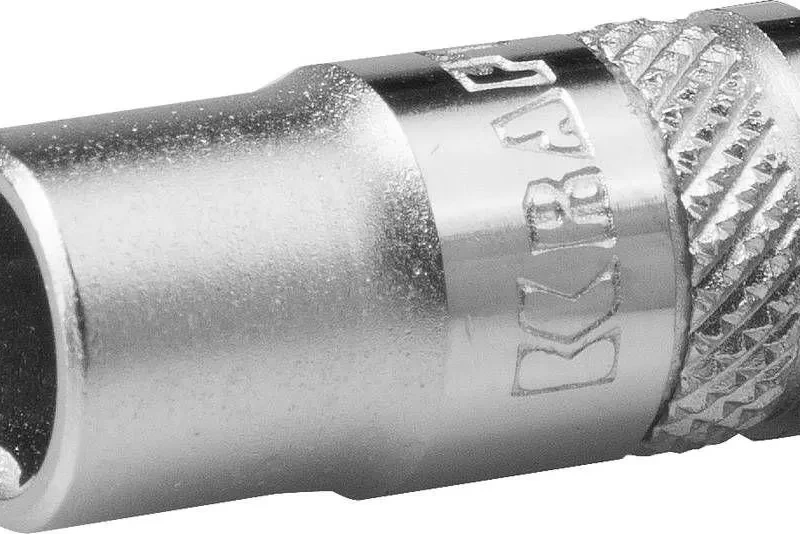 Торцовая головка  "INDUSTRIE QUALITAT", Cr-V, FLANK, хромосатинированная,